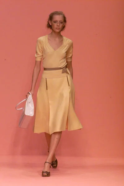 Look 11
